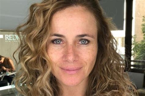 Amaya Forch dice estar en su mejor momento Luce radiante en bikini a sus casi 46 años TV chilena