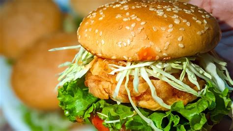 How To Make Kfc Style Zinger Burger Prefect Fried Chicken Zinger Recipe By Food Vibes Youtube