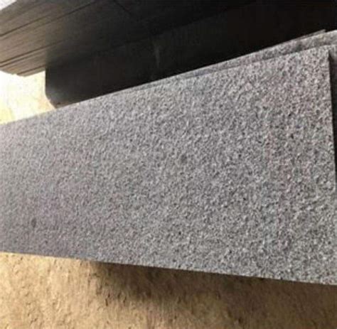 Granit Fiamat Dark Grey Pentru Exterior Trepte Capace De Gard