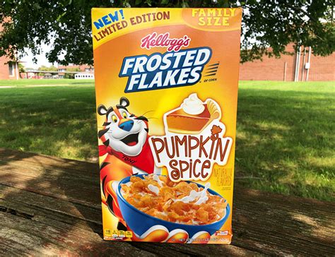 Review Kelloggs Pumpkin Spice Frosted Flakes Junk Banter