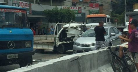 G1 Acidente Na Br 447 Deixa Uma Pessoa Ferida Em Vila Velha Es