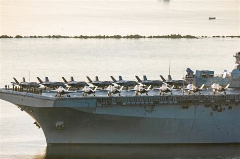 美「新航艦」展開首次作戰巡弋 疑瞄準中國大陸 軍事 中時新聞網