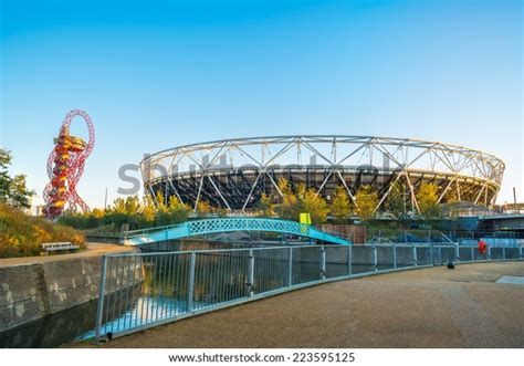 3,415 Olympic Stadium London Images, Stock Photos, 3D objects ...