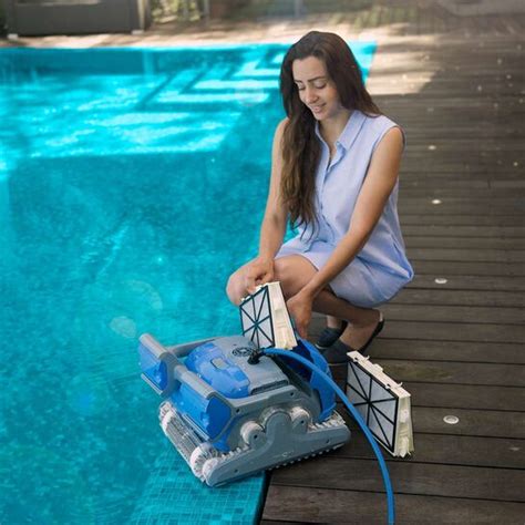 Robotic Pool Cleaner Dolphin M500 Maytronics