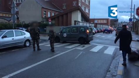 Alerte à la bombe au Centre Commercial Saint Sever Rouen le 23