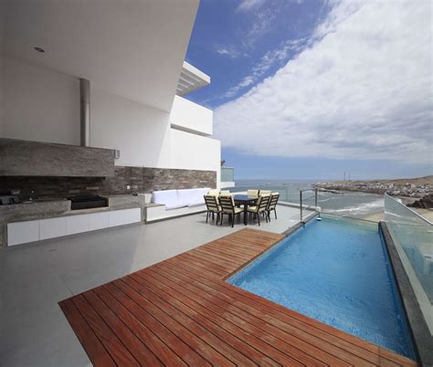 Panoramic Ocean-View Beach House