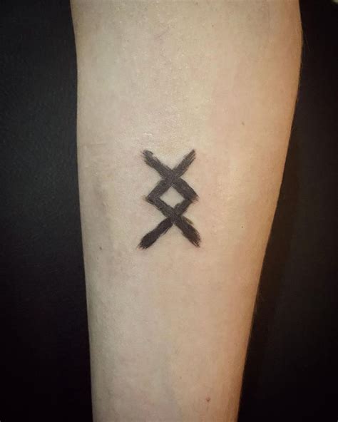 30 Mysterious Rune Tattoos Improve Your Temperament | Style VP | Page 27