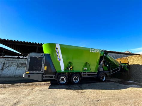 Leader PF3 Now With 40 Mc Capacity Faresin Self Propelled Mixer Wagons