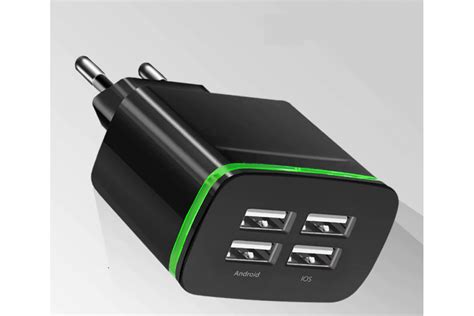 Зарядное устройство с 4 портами USB