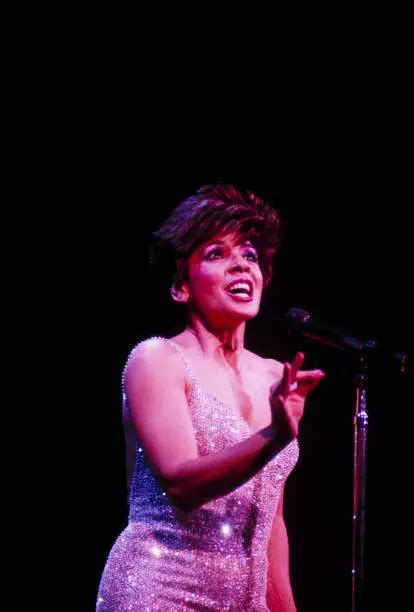 Welsh Singer Shirley Bassey Performs At The Royal Albert Hall 1986 Old