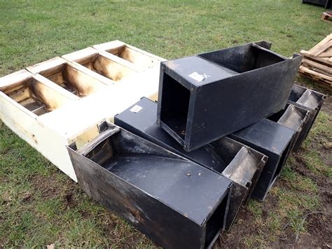 10 Pig Feeders York Machinery Sale Tractors Vehicles Machinery