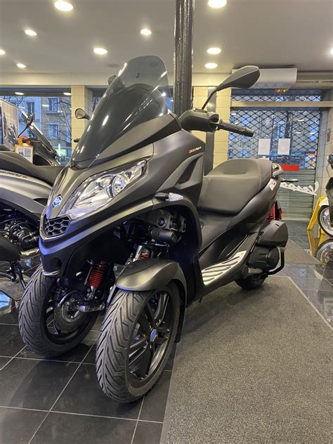 PIAGGIO MP3 300 HPE SPORT E4 2021 278 Cm3 Scooter 151 Km Noir