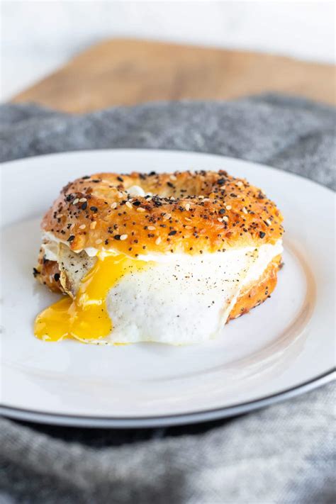 Egg Bagel With Cream Cheese