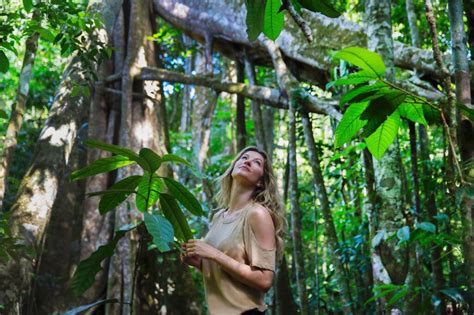 Natura Ekos E Gisele B Ndchen Se Unem Pela Causa Amaz Nia Viva E Pela