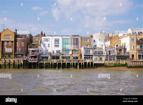 exclusive homes along the River Thames in East London Stock Photo - Alamy