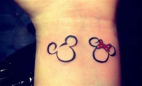 Tatuajes Buscar Con Google Mickey Tattoo Disney Tattoos Mouse