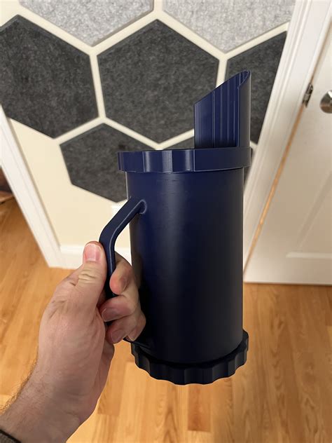 Scoop Shake And Store A Versatile 3d Printed Ice Melt Shaker By Adam