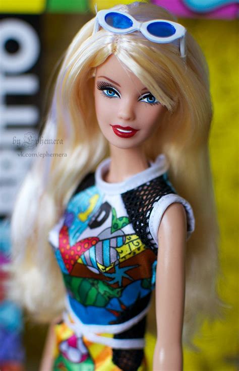 Britto Barbie | Barbie, Barbie fashion, Barbie dolls