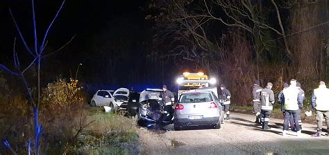 Violento Incidente Sulla Variante Circonfucense All Uscita Di Luco Dei