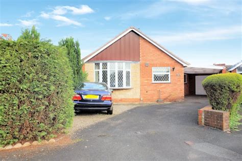 2 Bedroom Detached Bungalow For Sale In Beachcroft Road Kingswinford