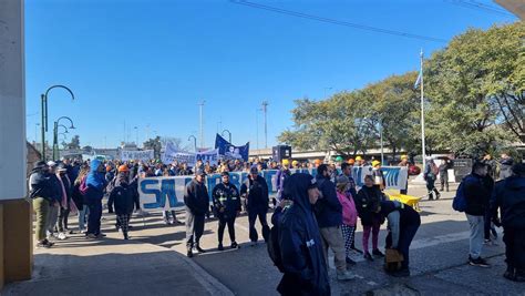 Manifestantes Cortaron La Colectora De Puente La Noria Hacia Lomas