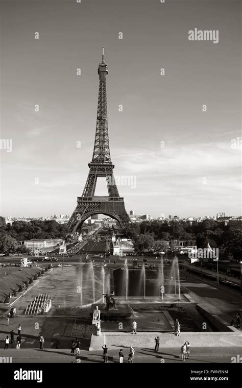 Eiffel tower in black and white Stock Photo - Alamy