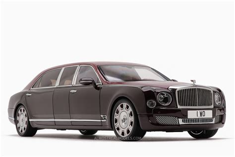 Bentley Mulsanne Grand Limousine Light Claret Over Claret 1:18 by ...