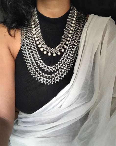 This Instagrammer Makes Statement With Saree Styling Keep Me Stylish