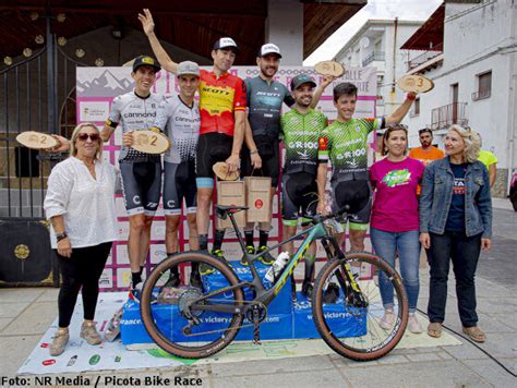 M S De Deportistas Tomar N Ma Ana La Salida En Cabezuela Del Valle