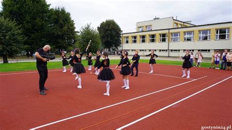 Uroczyste Otwarcie Boiska Przy Szkole Podstawowej Nr