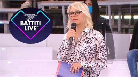 Amici Cinque Discussi Ex Allievi Entrano Nel Cast Di Battiti Live