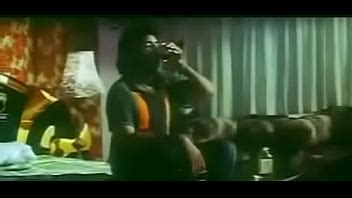 Hot Aunty Navel Touch Very Hot Aunty In Red Saree P XVIDEOS