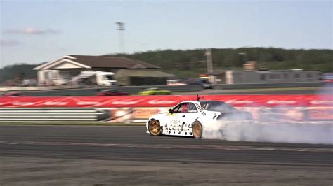 NISSAN SKYLINE DRIFTING