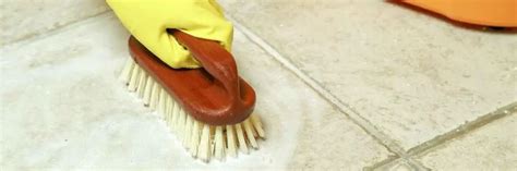 Top 6 Best Concrete Oil Stain Removers 2020 - cleaningproductslab.com