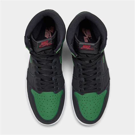 Air Jordan 1 "Pine Green"