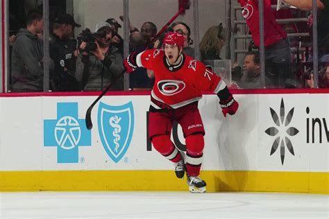 Carolina Hurricanes Re Sign Jesper Fast