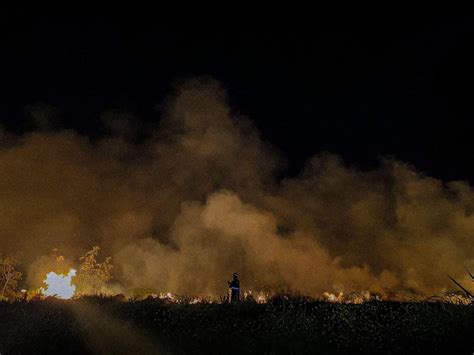 Incendio en zona cerril del fraccionamiento Viñedos AlertaQro