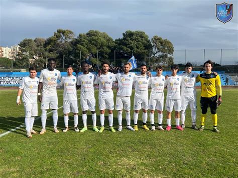 Il Ragusa Calcio Battuto In Casa Dalla Corazzata Vibonese Ma Esce Dal