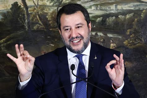 Minister Salvini nodigt genie Elon Musk uit om in Italië te investeren