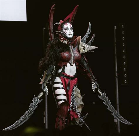 Dark Eldar Wych Dark Eldar Warhammer 40k Dark Eldar Warhammer Art