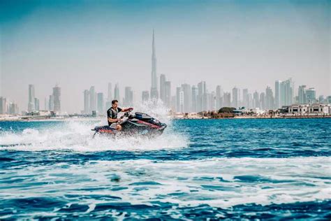 Dubaï excursion en jet ski avec l hôtel Atlantis GetYourGuide