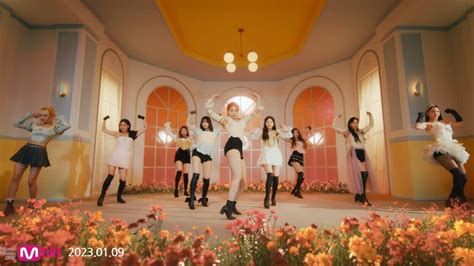 TWICE reveals the 'Moonlight Sunrise' choreography in new teaser for ...