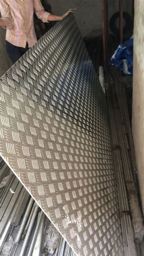 Mm Aluminium Checkered Sheet At Kg Aluminium Checkered Sheet