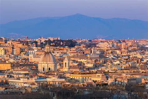 10 Super Romantic Things To Do In Rome