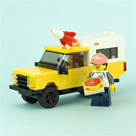 LEGO MOC Pizza Planet Truck by De_Marco | Rebrickable - Build with LEGO