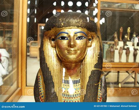 Queen Tuya Golden Statue in the Egyptian Museum in Cairo in Egypt ...