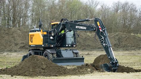 New Hyundai Hw Acr Wheeled Excavator Tested Youtube