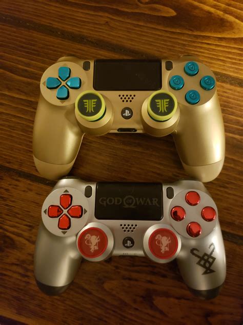 My Custom Dualshock 4 Controllers Gold One Feels Particularly Good With The Metal Buttons R