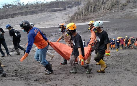 Kembali Ditemukan Korban Tewas Erupsi Gunung Semeru Jadi 28 Orang