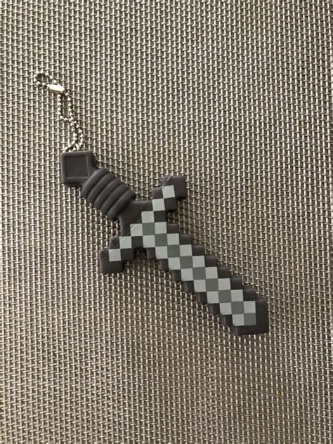 Yahooオークション Minecraft マインクラフト 剣 鉄の剣 約9㎝ 立体